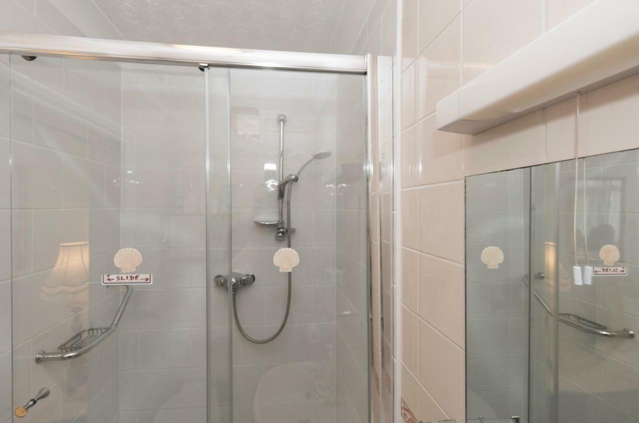 Double Room Private Bathroom,1616464216:JPEG